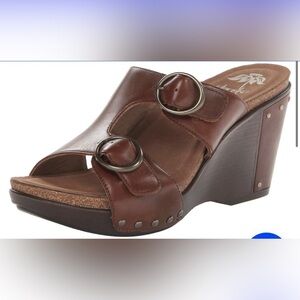 Dansko Women's Fern Wedge Sandal Brown Size 40